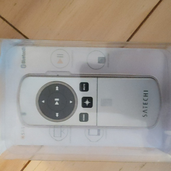 Satechi Bluetooth smart pointer and remote - Picture 3 of 3